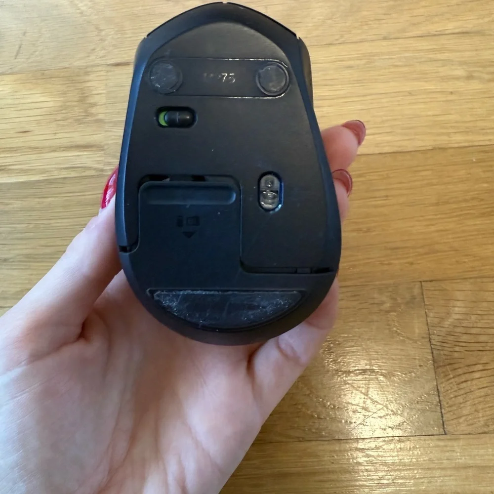 Logitech M330 Silent Plus Wireless Mouse in black